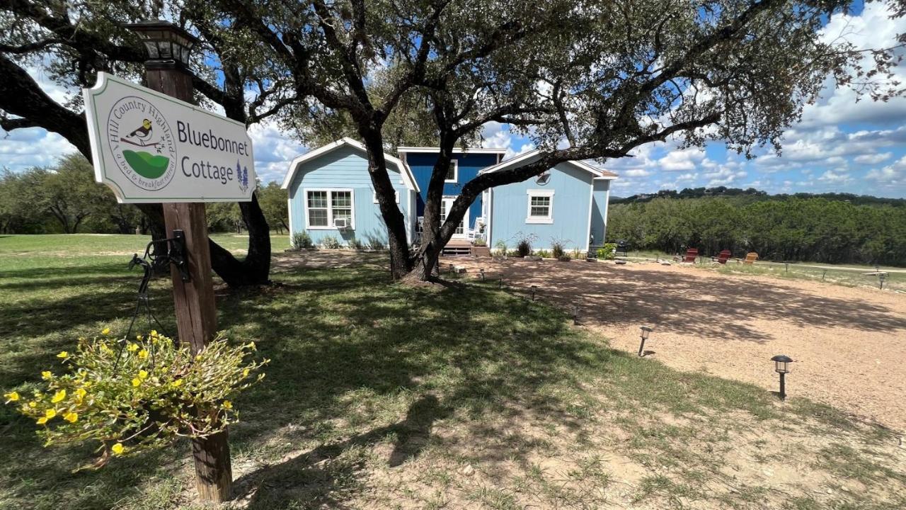 Hill Country Highland'S Bluebonnet Cottage Марбл-Фолс Экстерьер фото
