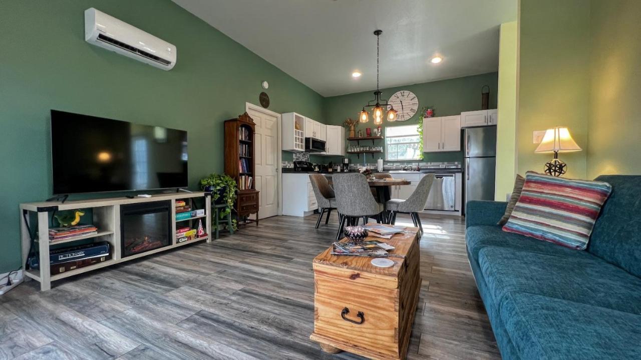 Hill Country Highland'S Bluebonnet Cottage Марбл-Фолс Экстерьер фото