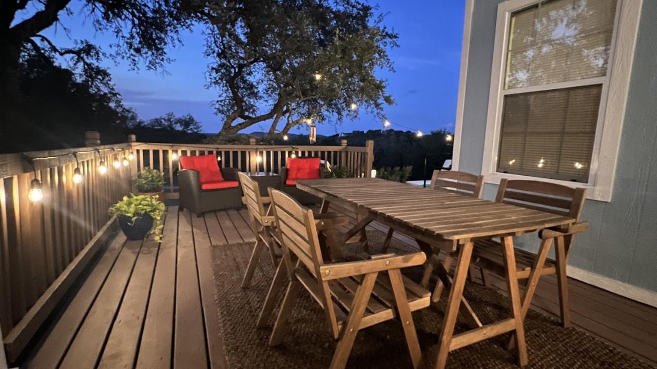 Hill Country Highland'S Bluebonnet Cottage Марбл-Фолс Экстерьер фото